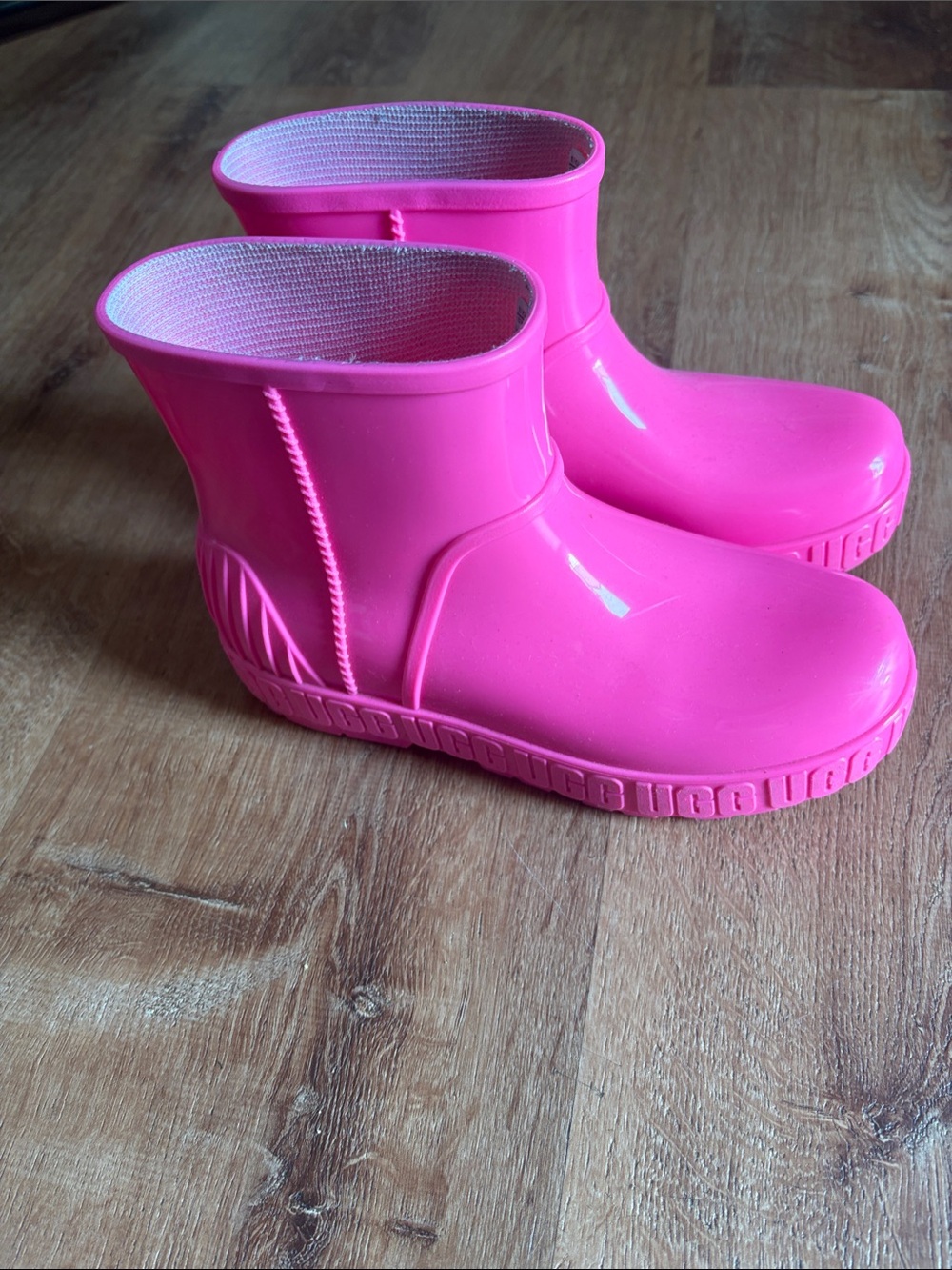 UGG Women’s Hot Pink Waterproof Rain Boots